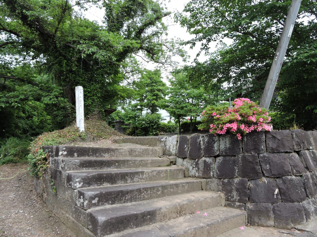 西南戦争 山鹿官軍墓地